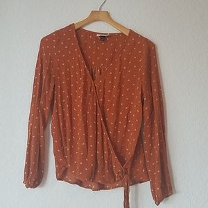 Universal Threads Geo Print Blouse Top